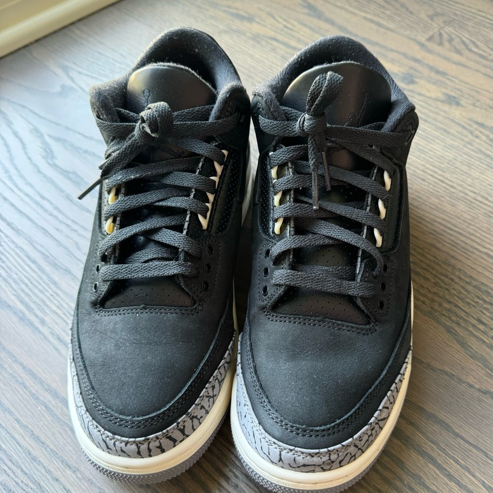Preowned Woman’s Jordan 3 Retro - Off Noir. Size 9